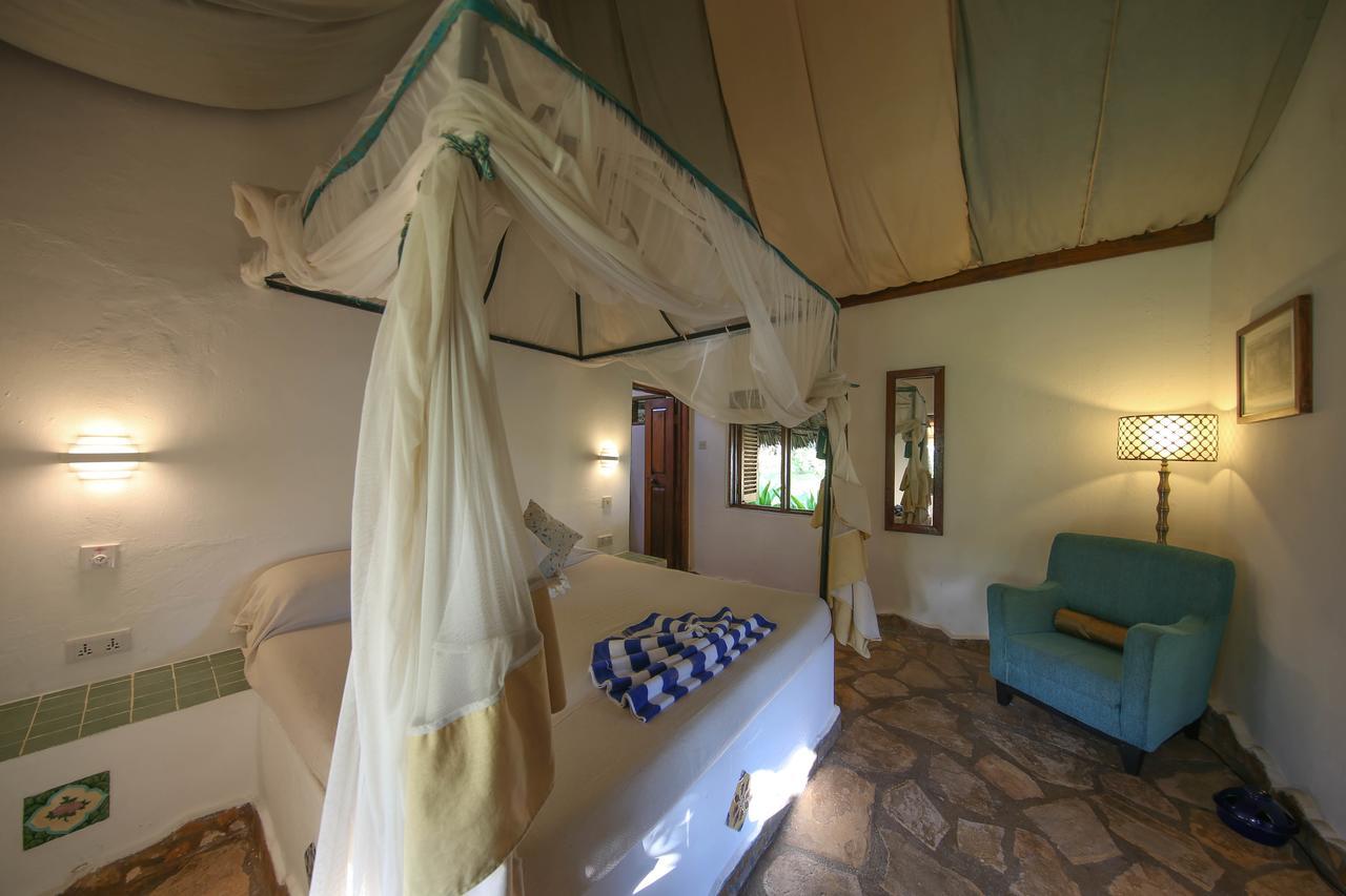 Kinasi Lodge Utende 외부 사진