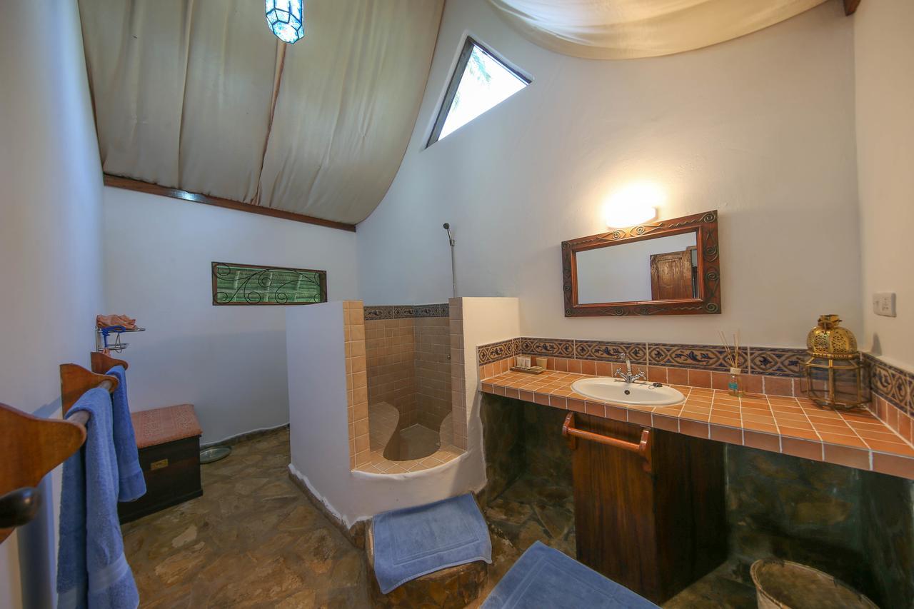 Kinasi Lodge Utende 외부 사진